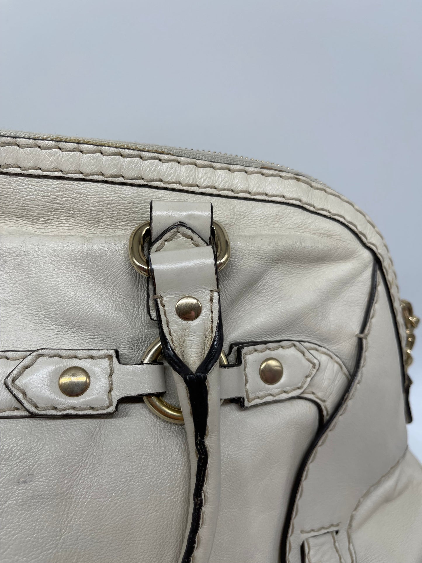 Handbag Luxury Designer By Gucci, Size: Large