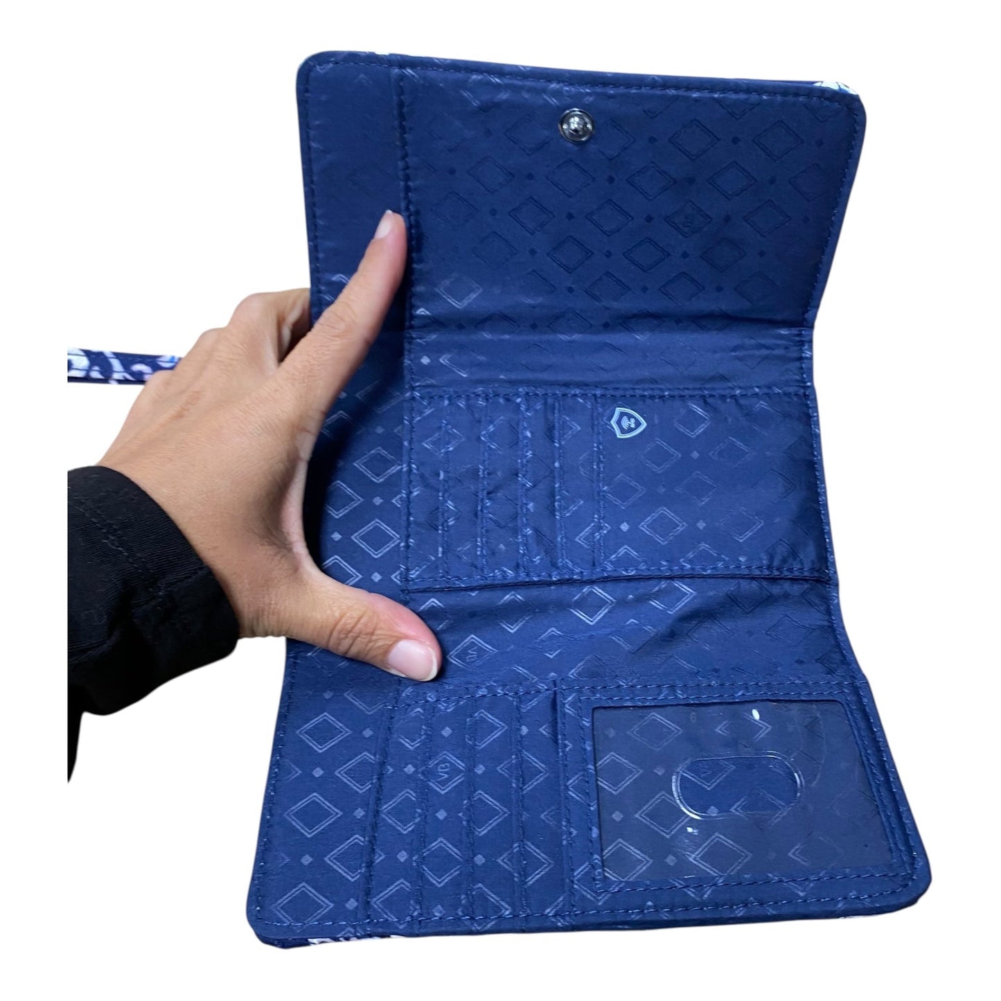 Wristlet By Vera Bradley In Blue, Size:Medium