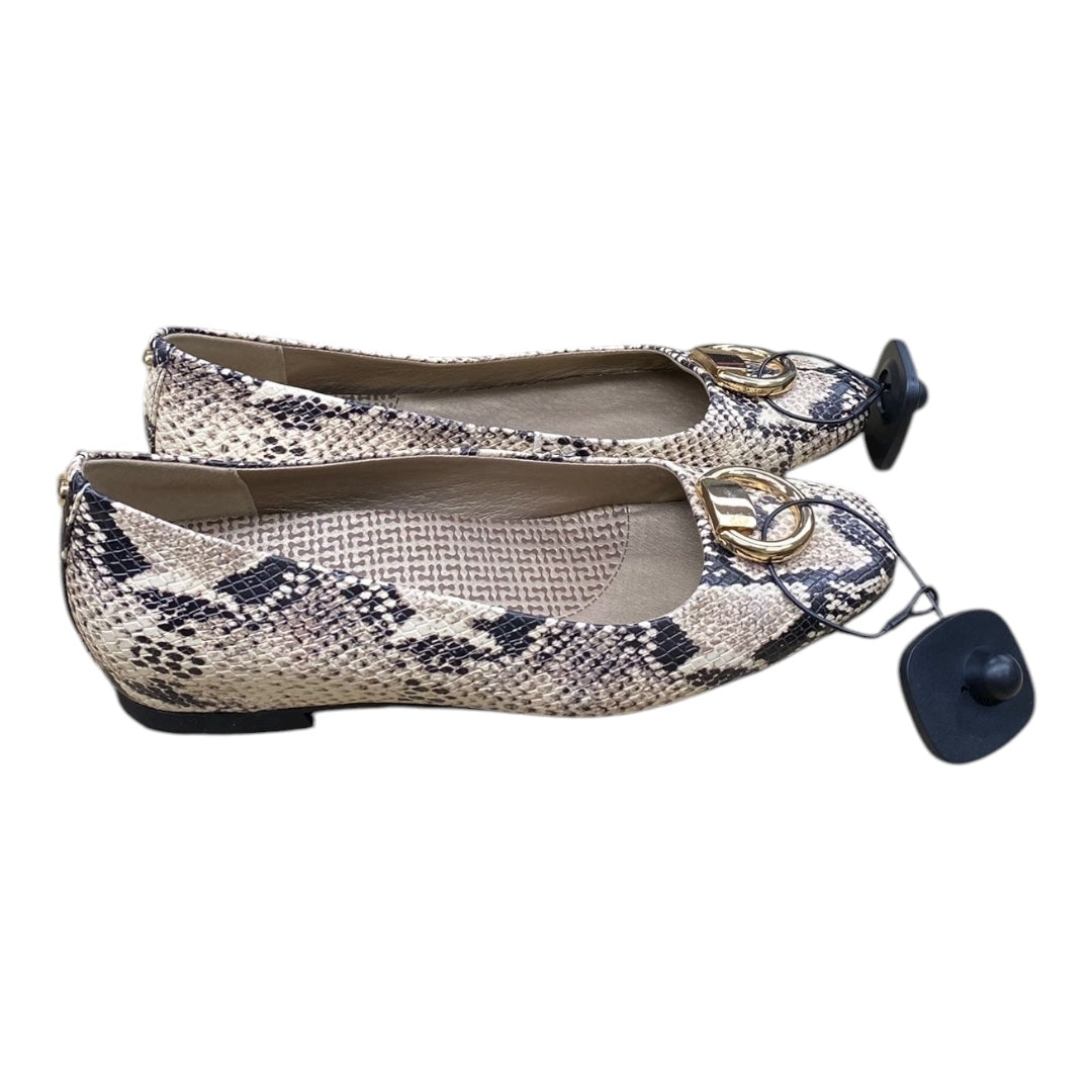 Shoes Flats By Bare Traps In Snakeskin Print, Size:8.5
