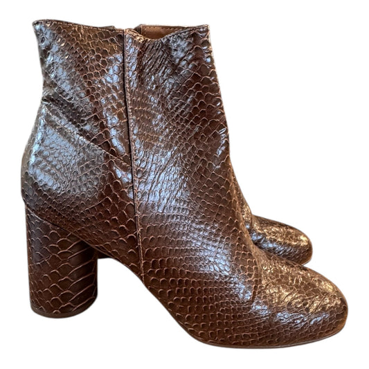 Boots Ankle Heels By Urban Outfitters In Brown, Size:8