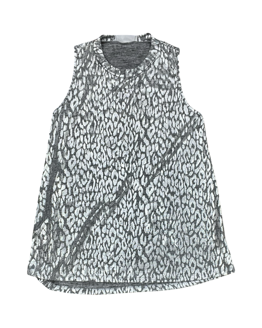 Top Sleeveless By Clothes Mentor In Silver, Size:M