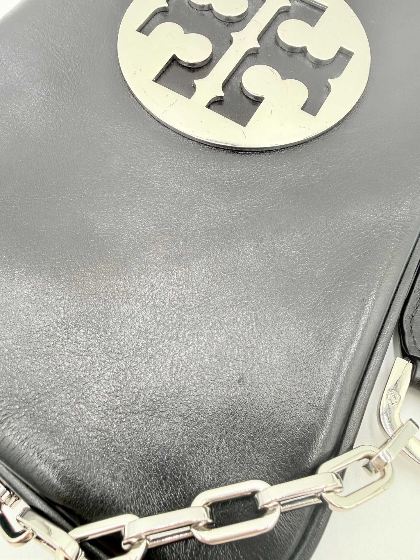 Handbag Designer By Tory Burch, Size: Medium
