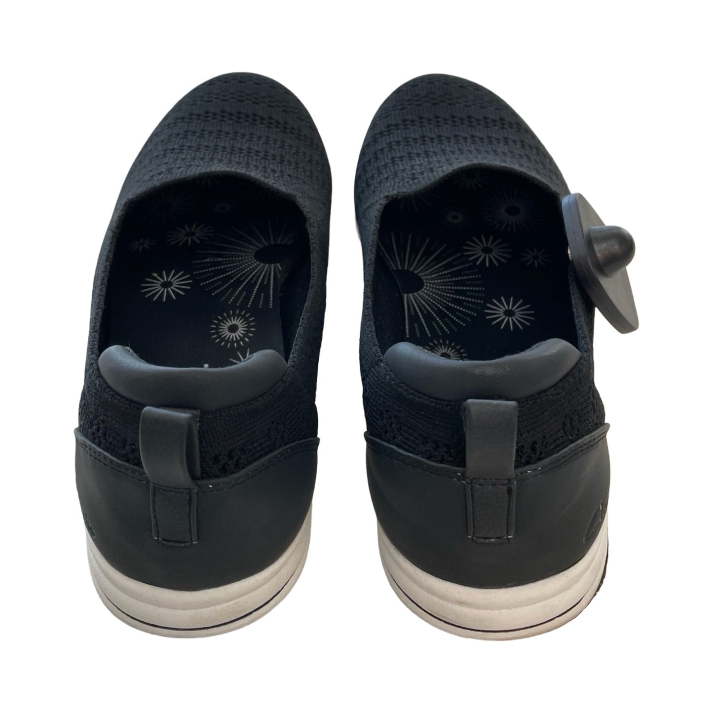 Shoes Athletic By Clarks In Black, Size:8