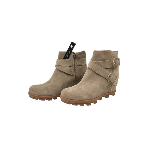 Boots Designer By Sorel In Beige, Size:7.5