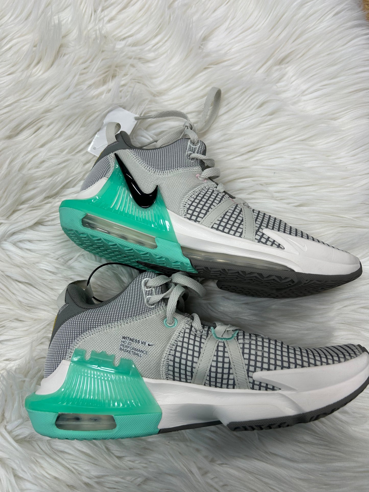 Shoes Athletic By Nike In Grey, Size:8