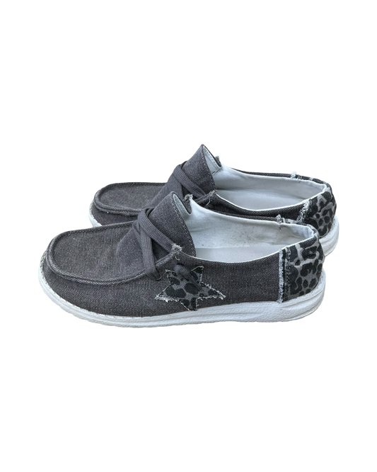 Shoes Sneakers By Gypsy Jazz In Grey, Size:7.5