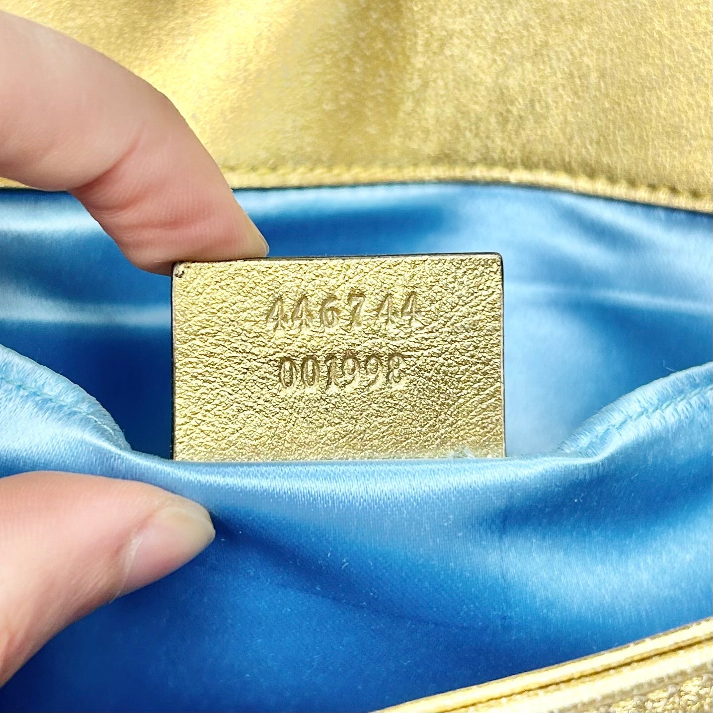 Crossbody Luxury Designer By Gucci, Size: Small