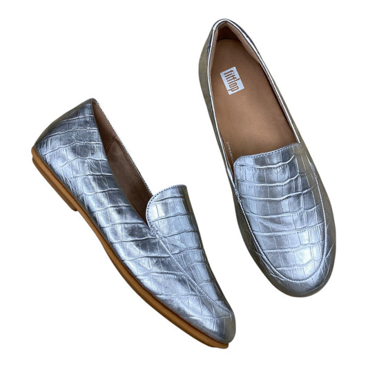 Shoes Flats By Fitflop In Silver, Size:7.5