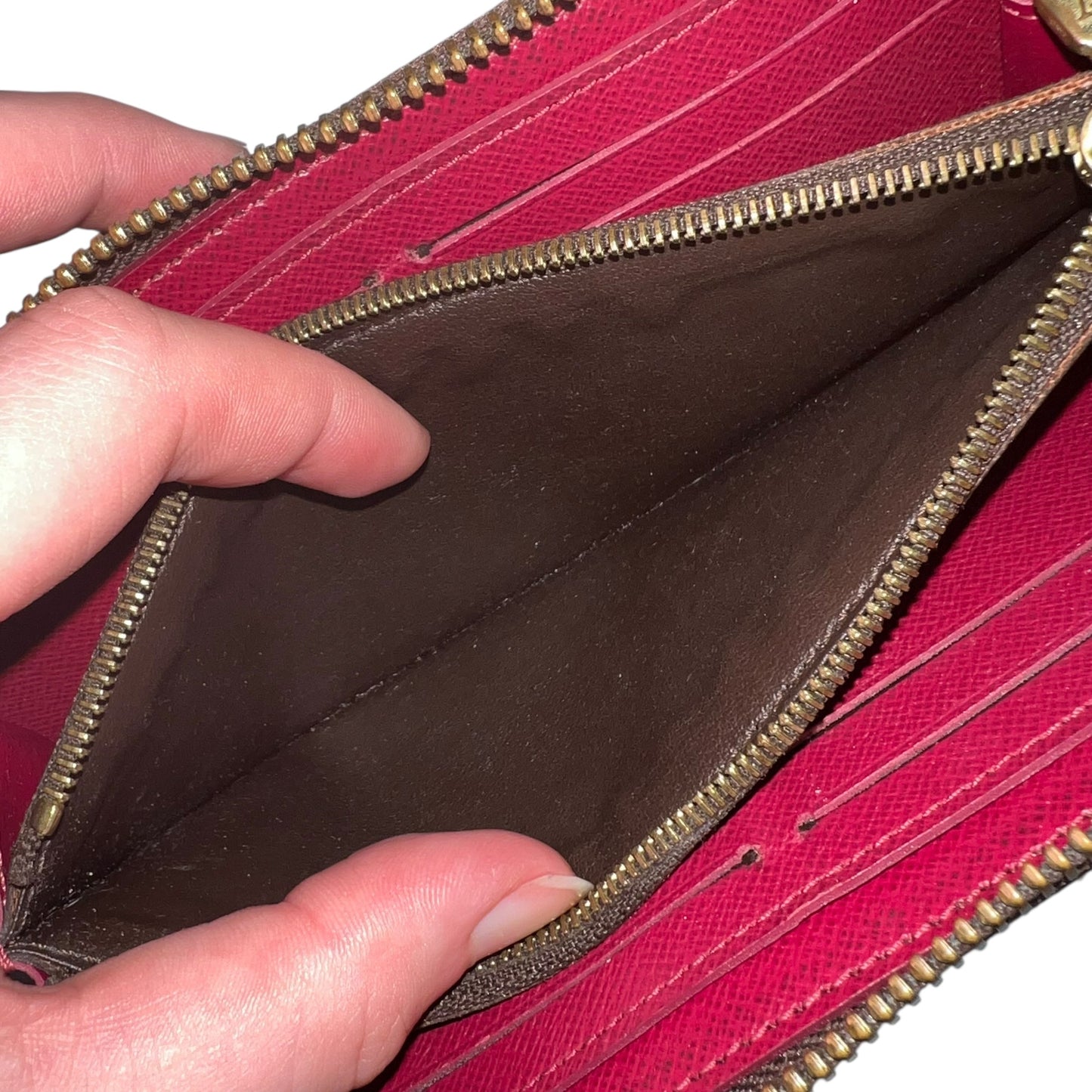 Wallet Luxury Designer By Louis Vuitton, Size: Medium