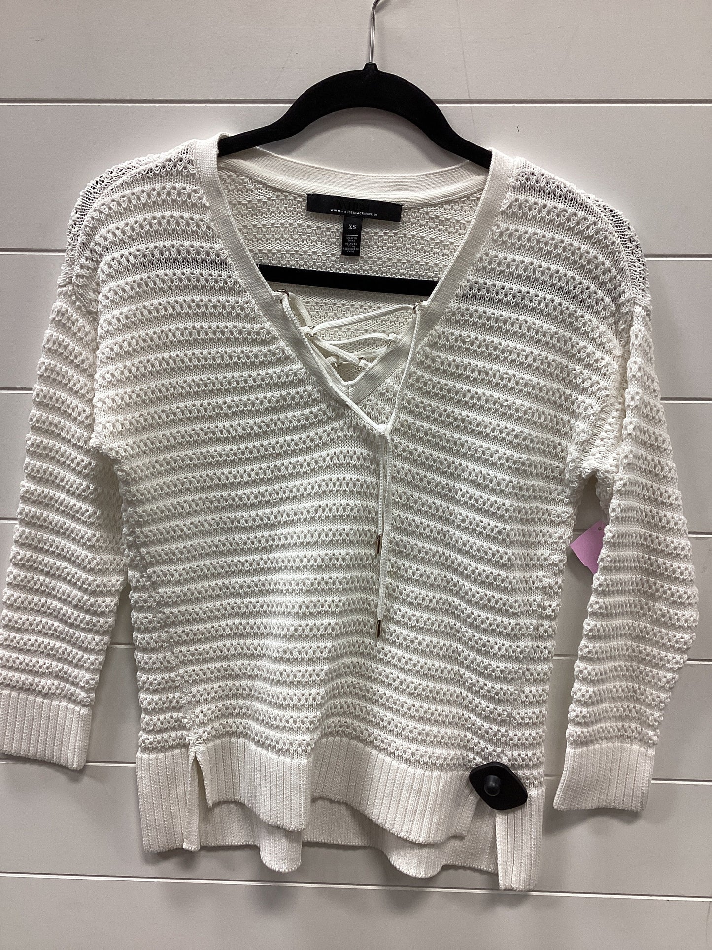 Top Ls By White House Black Market In White, Size:Xs