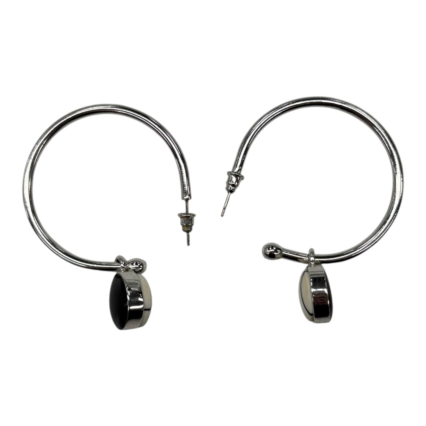 Earrings Hoop By Clothes Mentor In Black & Silver