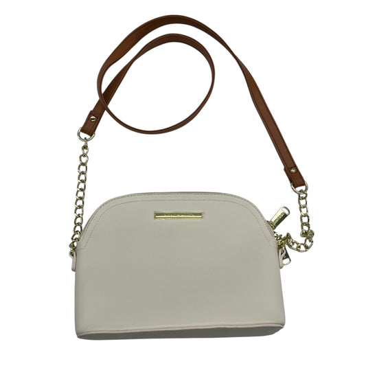Crossbody By Steve Madden In Cream, Size:Medium