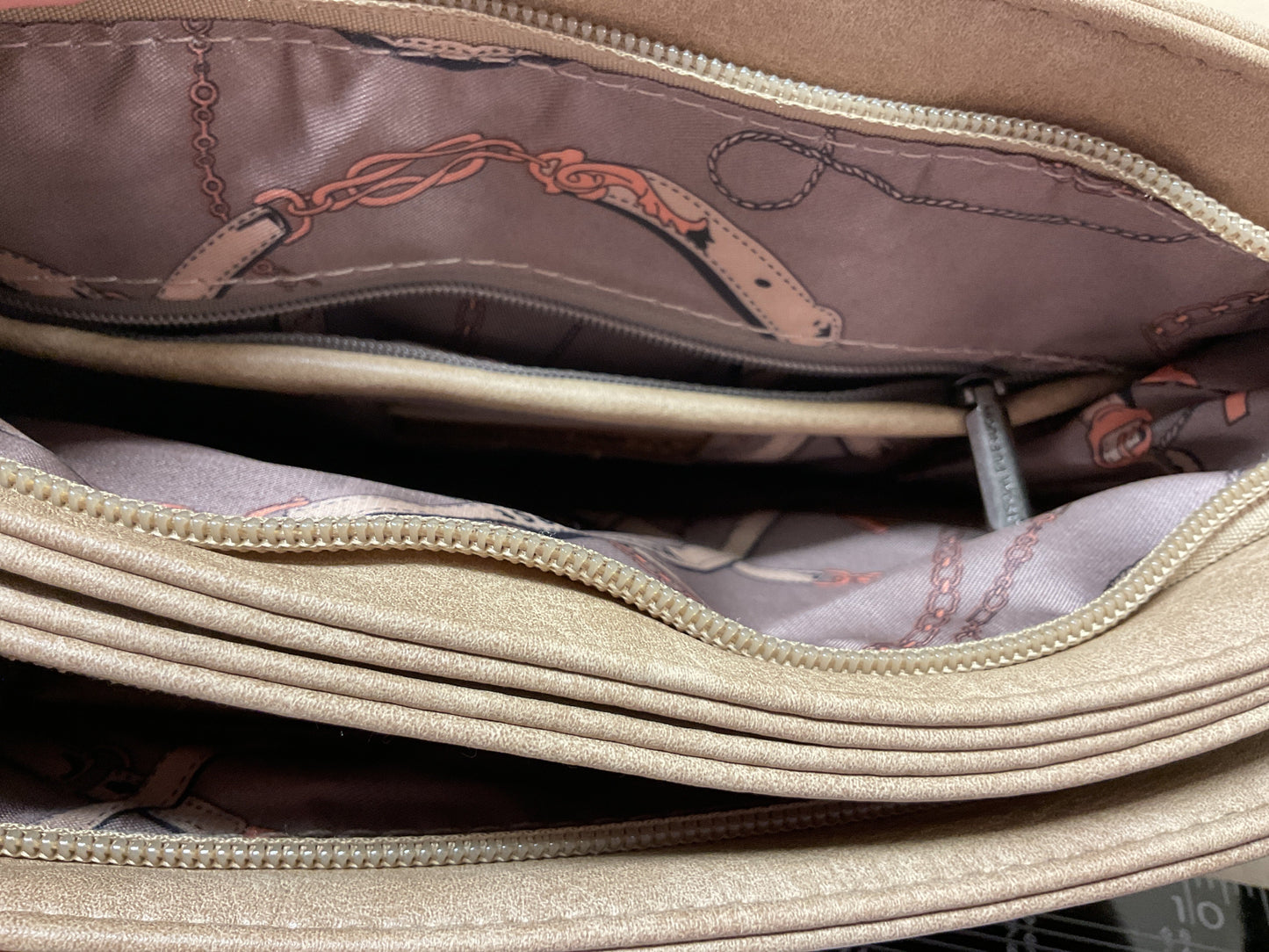 Crossbody By Clothes Mentor In Tan, Size:Medium