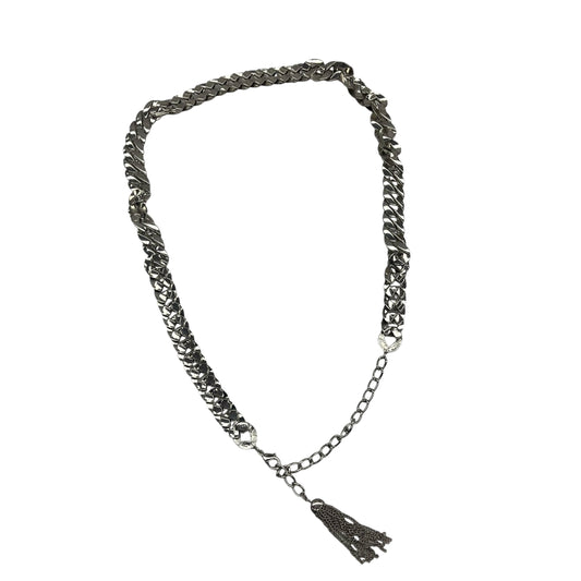 Belt By Clothes Mentor In Silver@