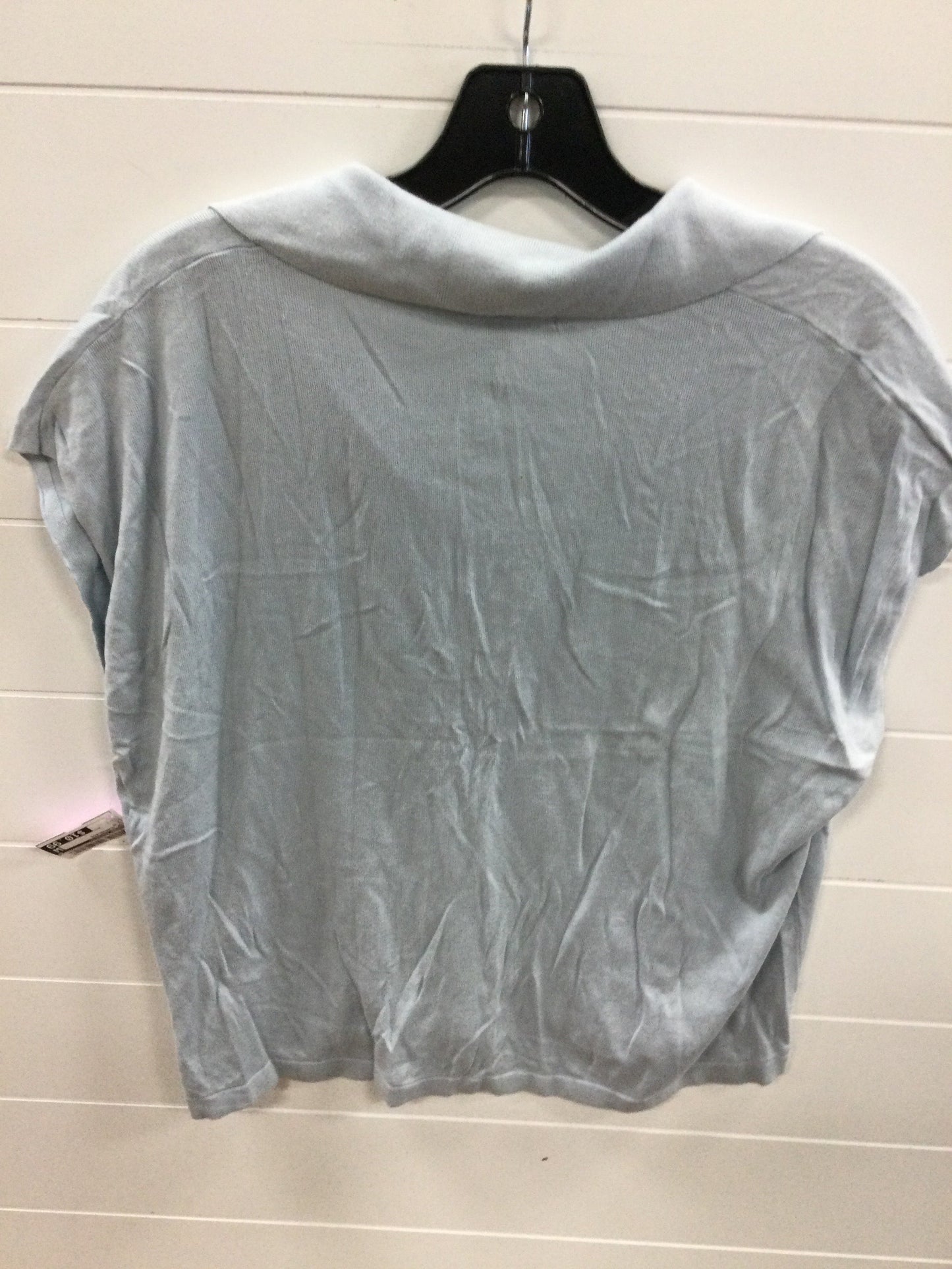 Top Sleeveless By Banana Republic In Blue, Size:M