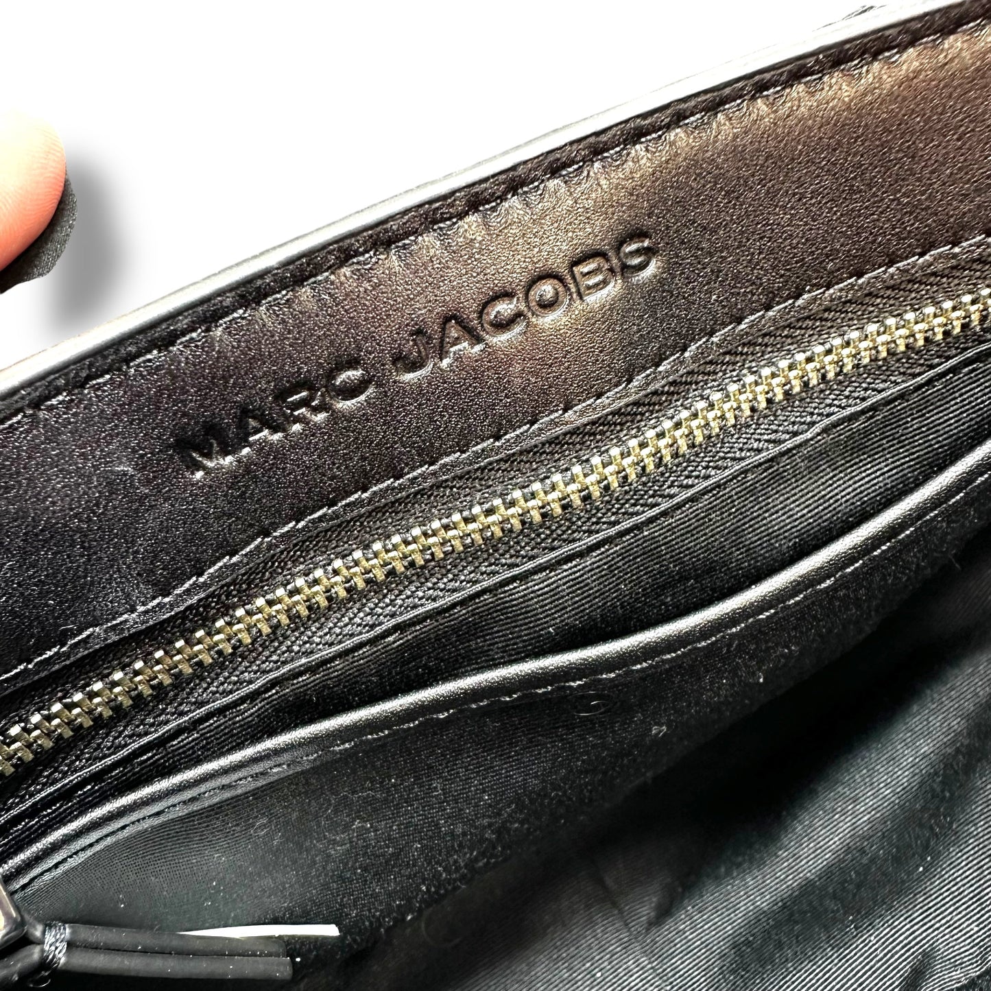 Crossbody Luxury Designer By Marc Jacobs, Size: Small