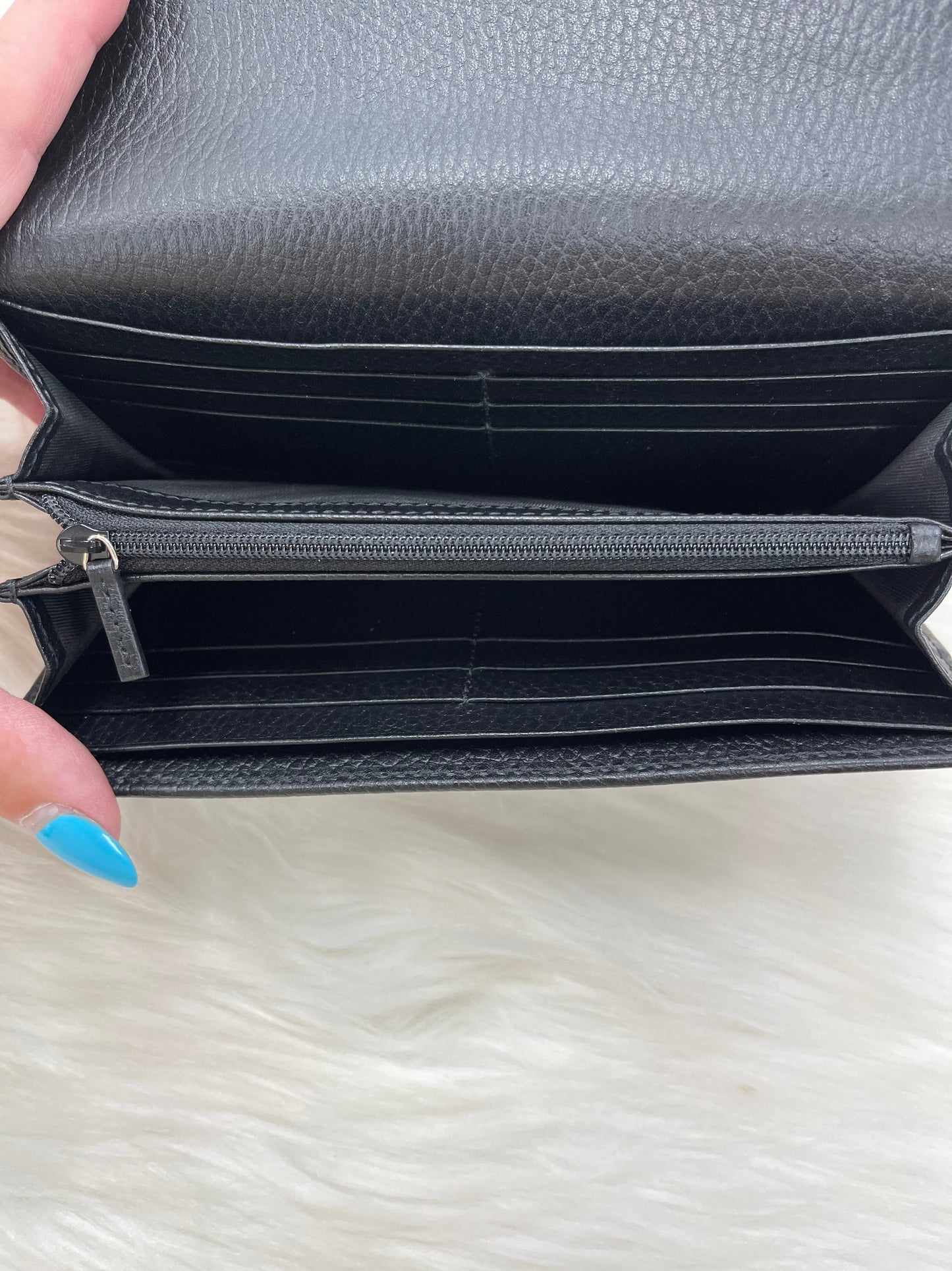 Wallet Luxury Designer By Gucci, Size: Large