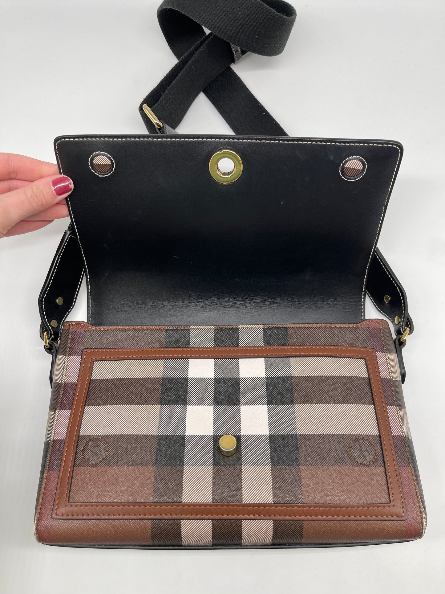 Handbag Luxury Designer By Burberry, Size: Medium