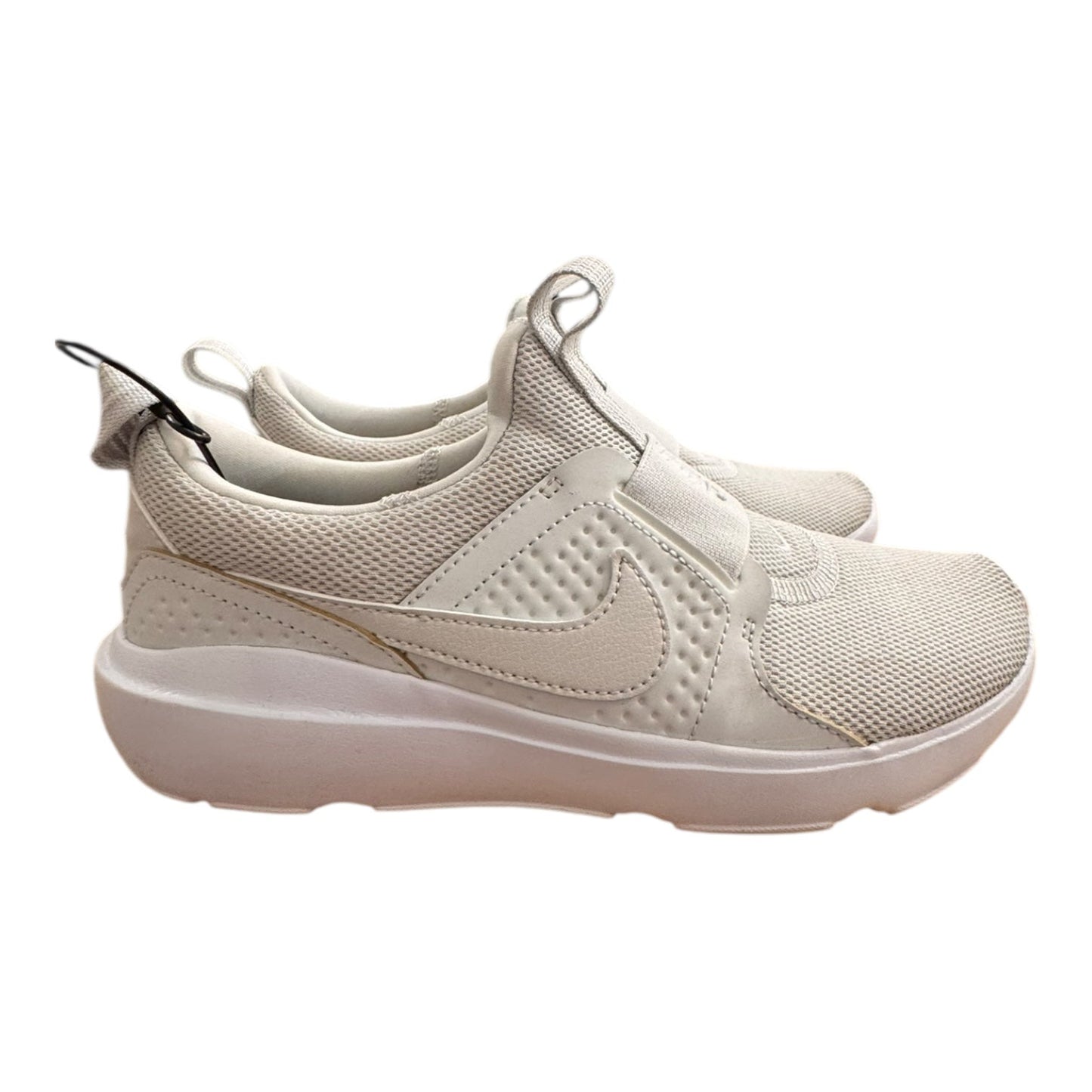 Shoes Athletic By Nike In White, Size:6