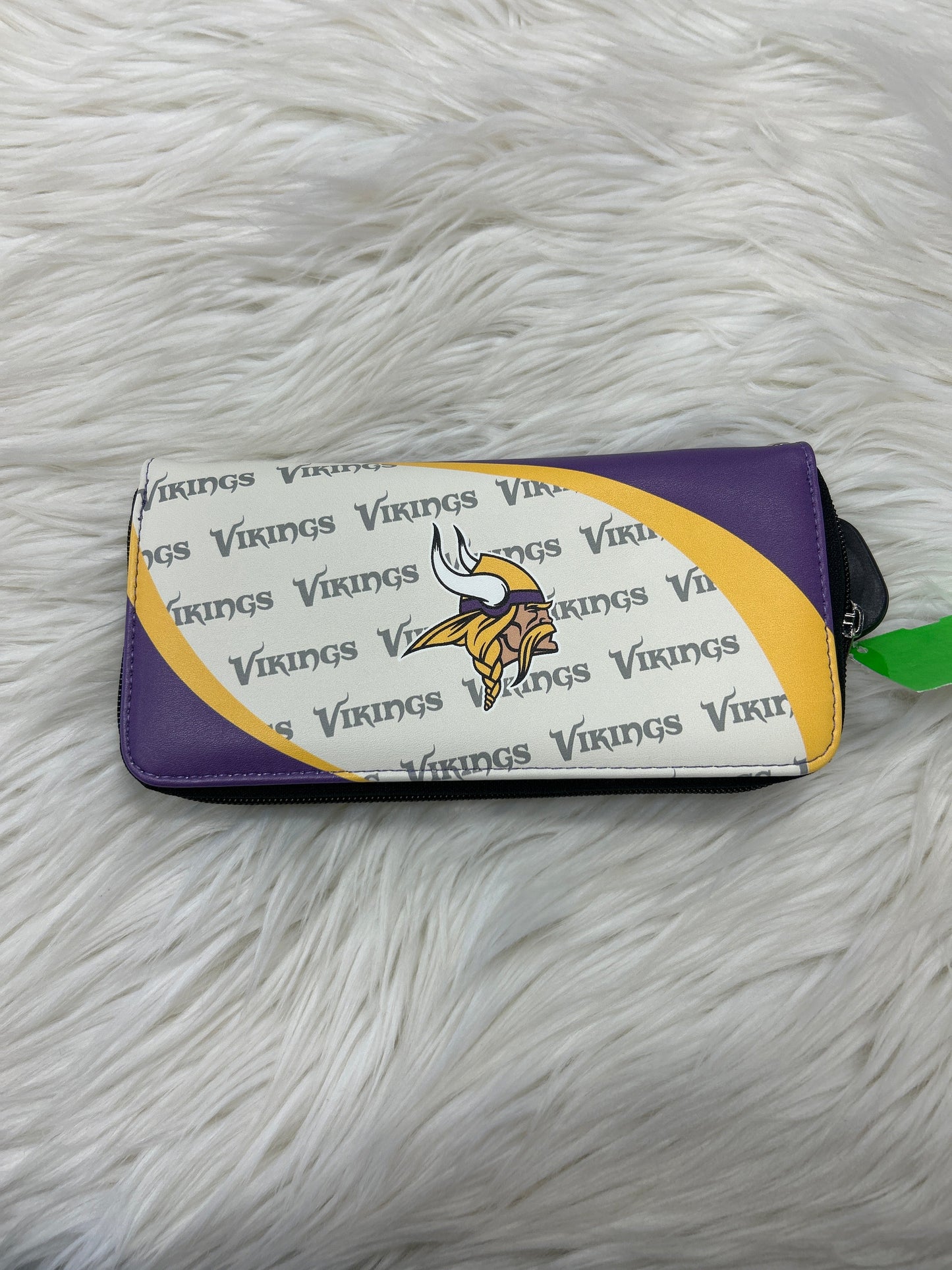 Wallet By Clothes Mentor In Purple, Size:Small NEW