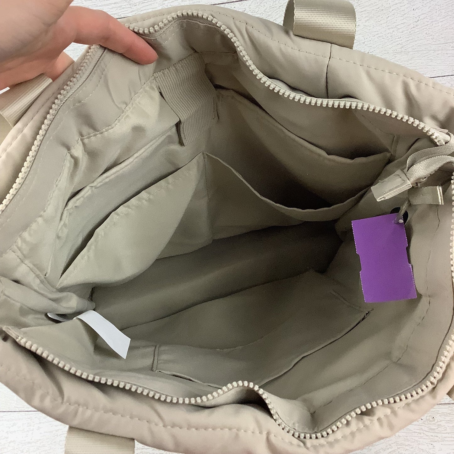 Tote By Clothes Mentor, Size: Large