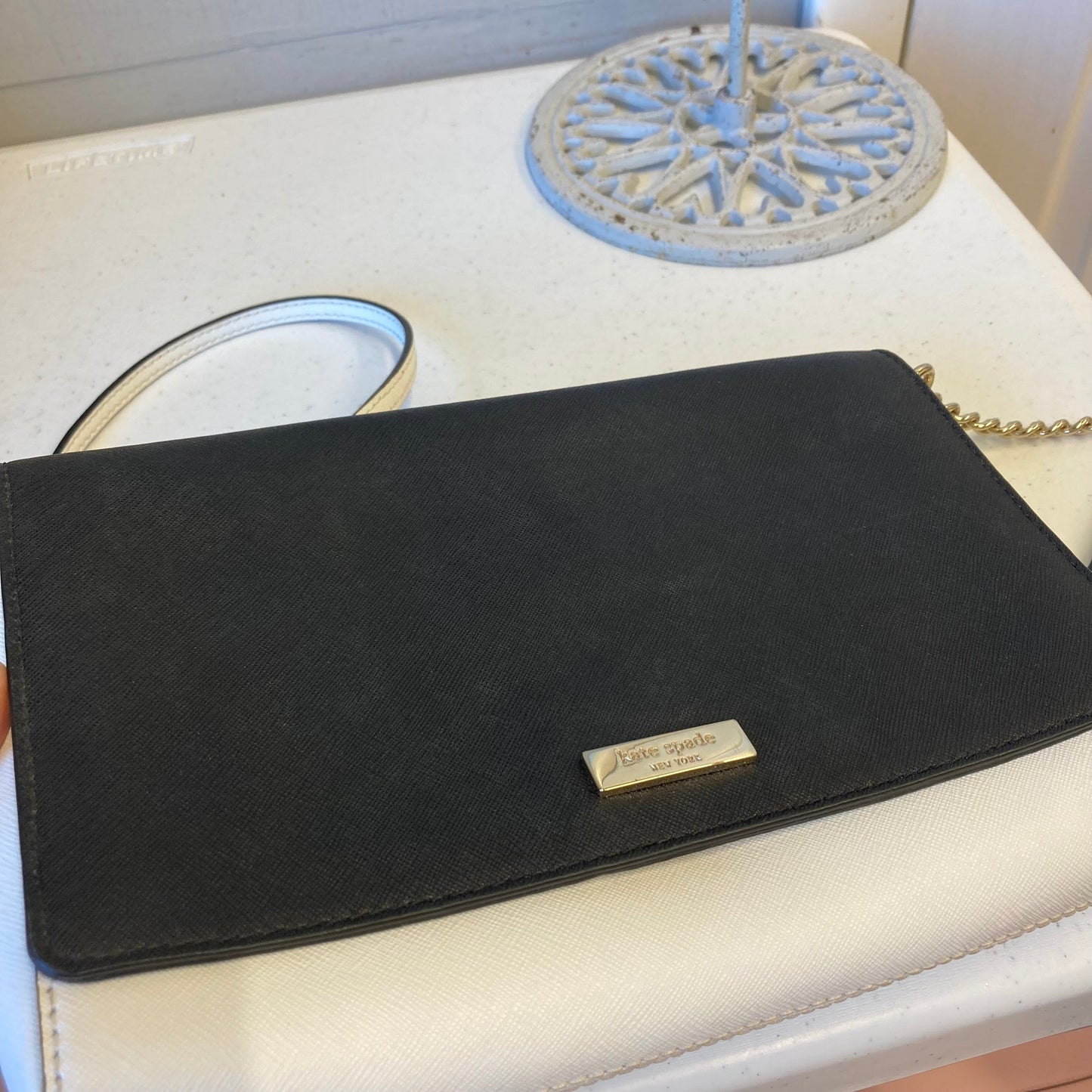 Crossbody Designer By Kate Spade In Black & White, Size:Small