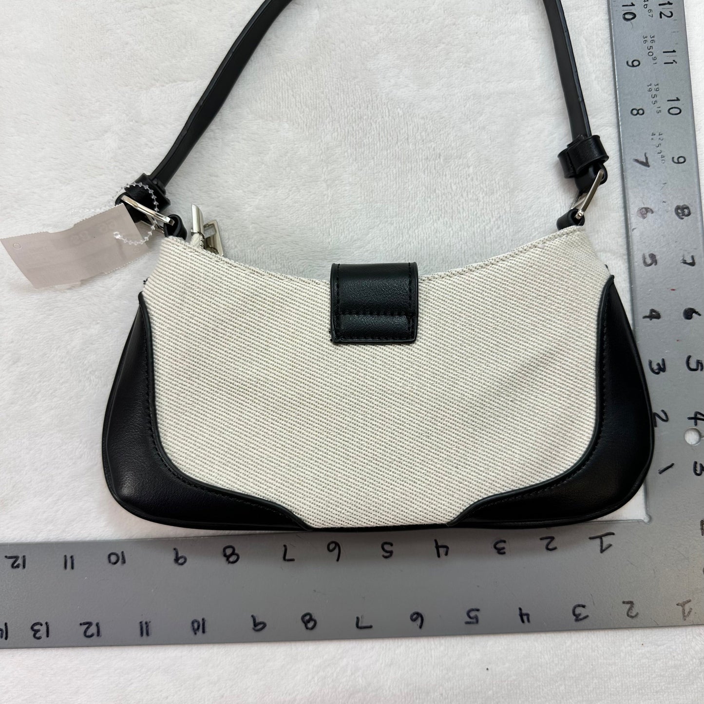 Handbag By Clothes Mentor, Size: Small