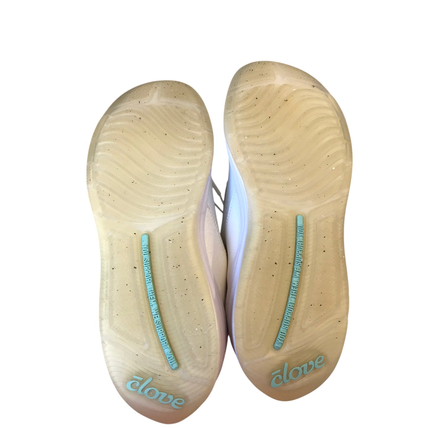 Shoes Athletic By Clove In Cream, Size:8