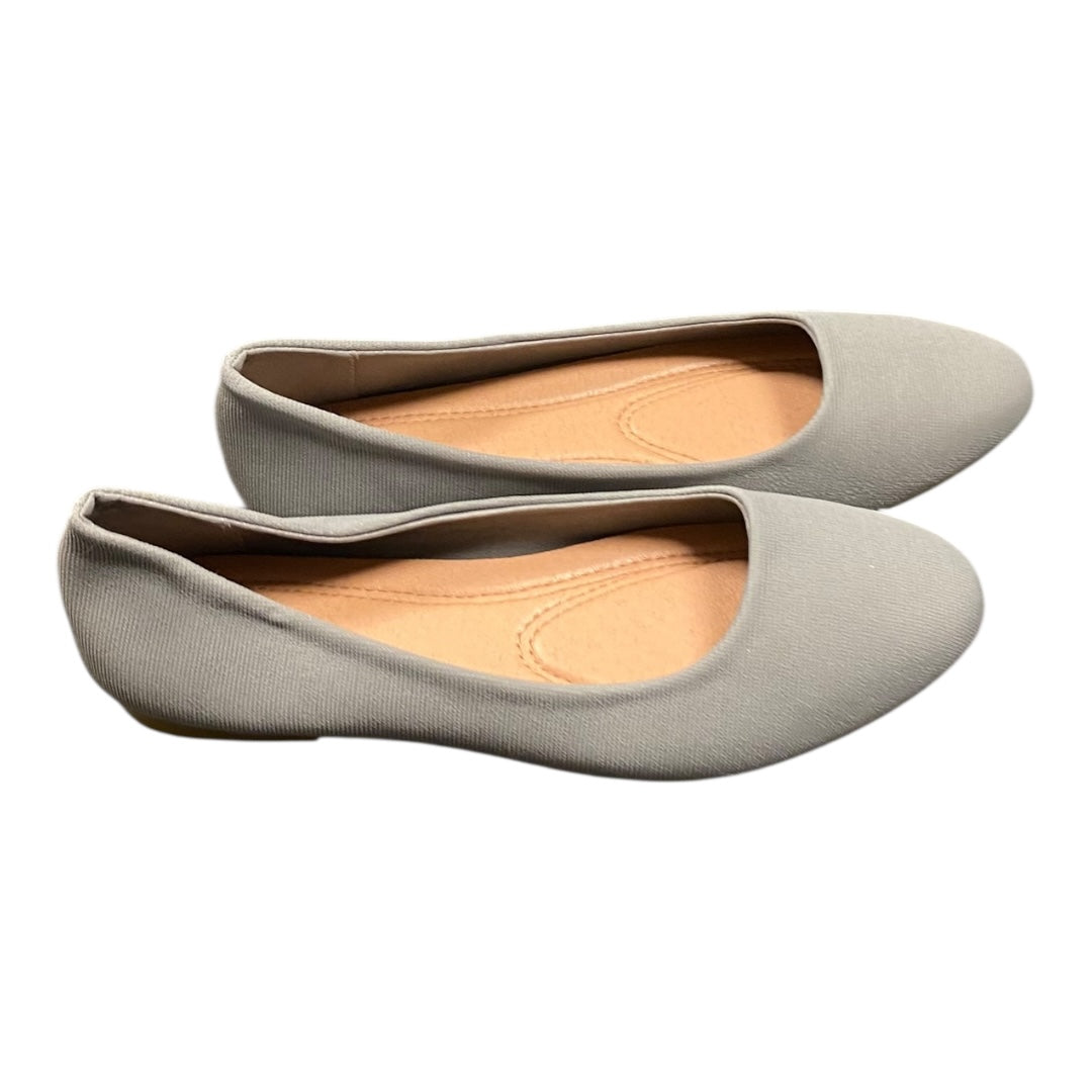 Shoes Flats By Cmc In Grey, Size:8