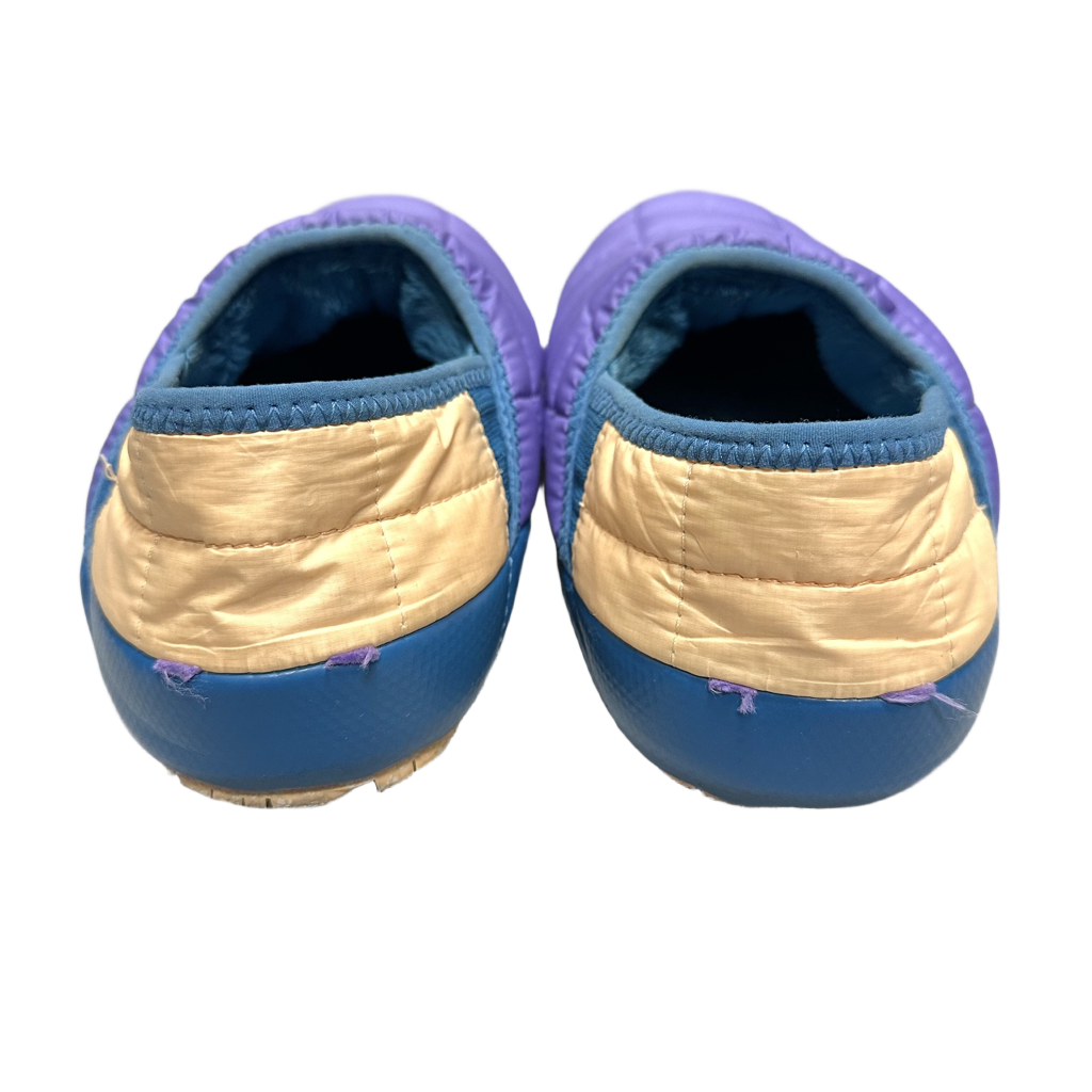 Shoes Flats By The North Face  Size: 7