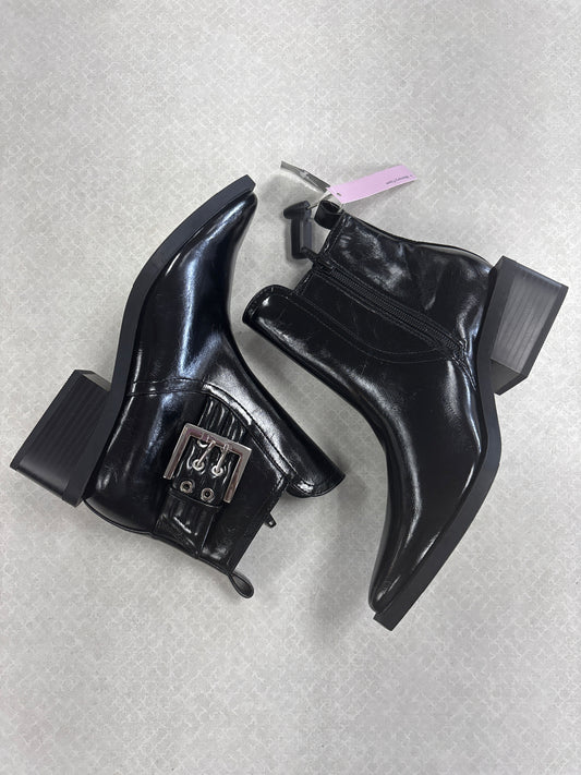 BOOTS ANKLE HEELS by WILD FABLE In BLACK, Size: 6