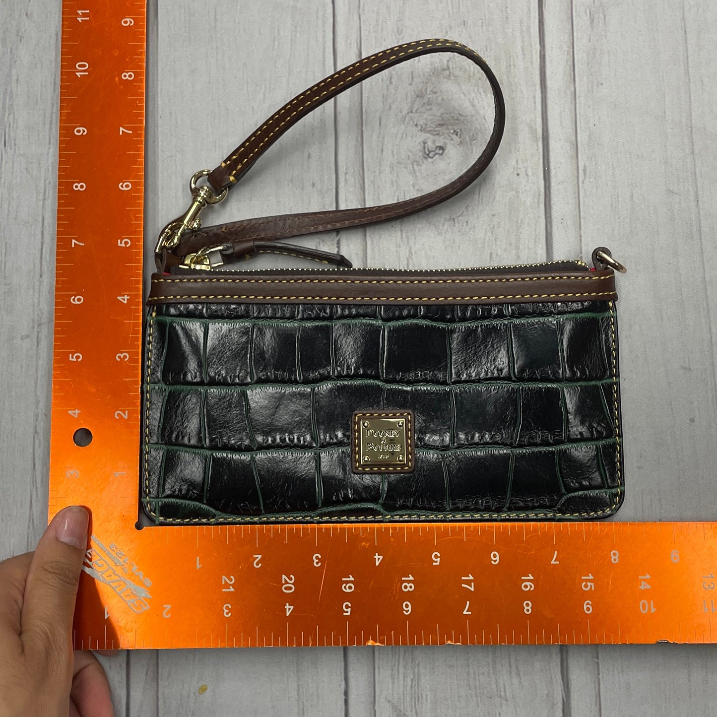 Crossbody By Tommy Hilfiger, Size: Medium