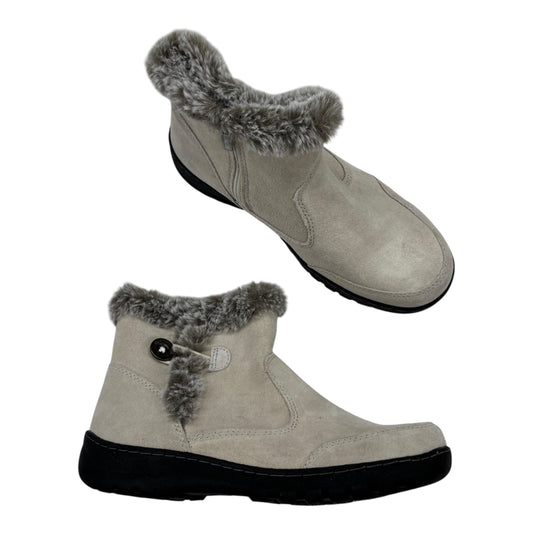 Boots Ankle Flats By Khombu In Tan, Size:9