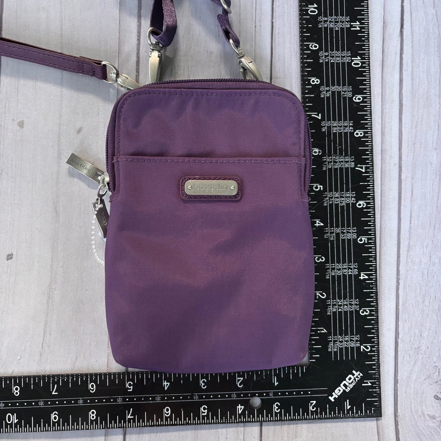 Crossbody By Baggallini, Size: Small