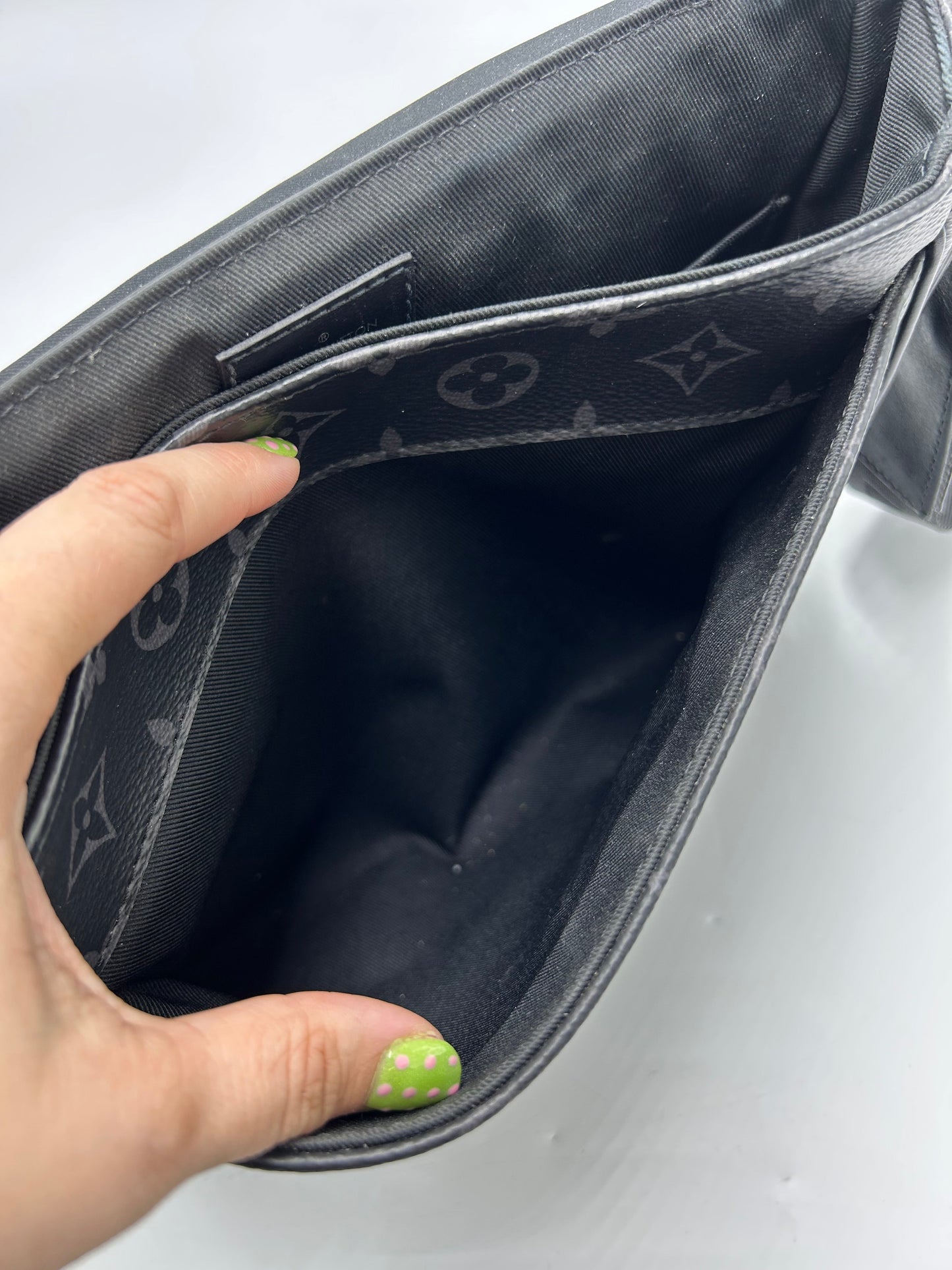 Louis Vuitton District PM Luxury Messenger Handbag