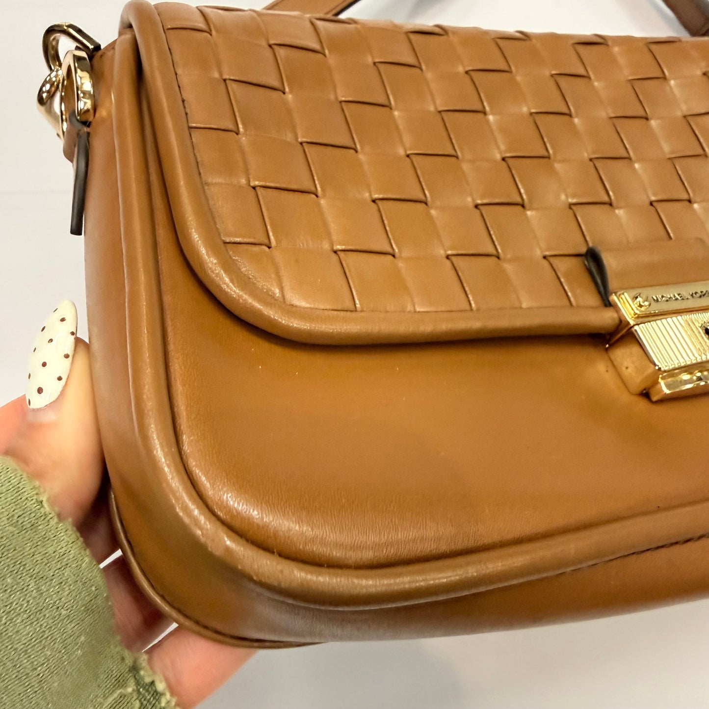 Crossbody Designer By Michael By Michael Kors, Size: Medium