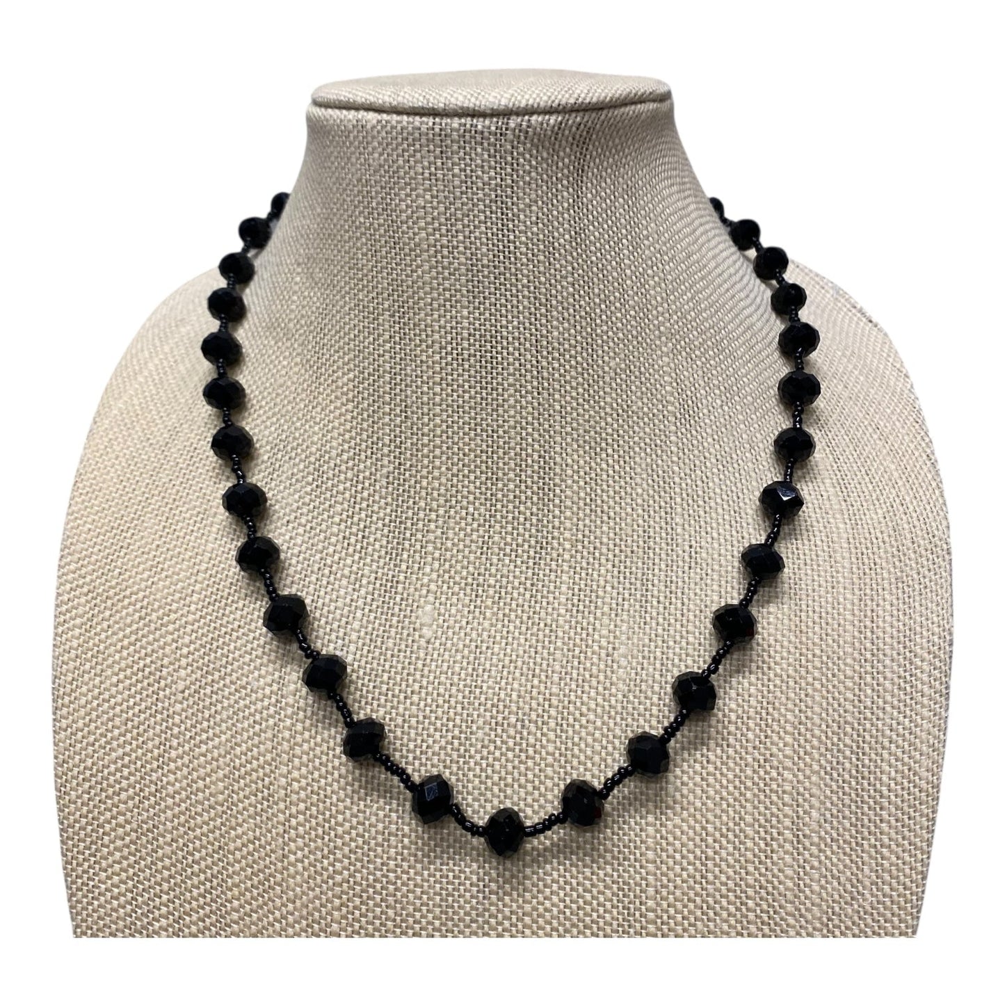 Necklace Other  In Black