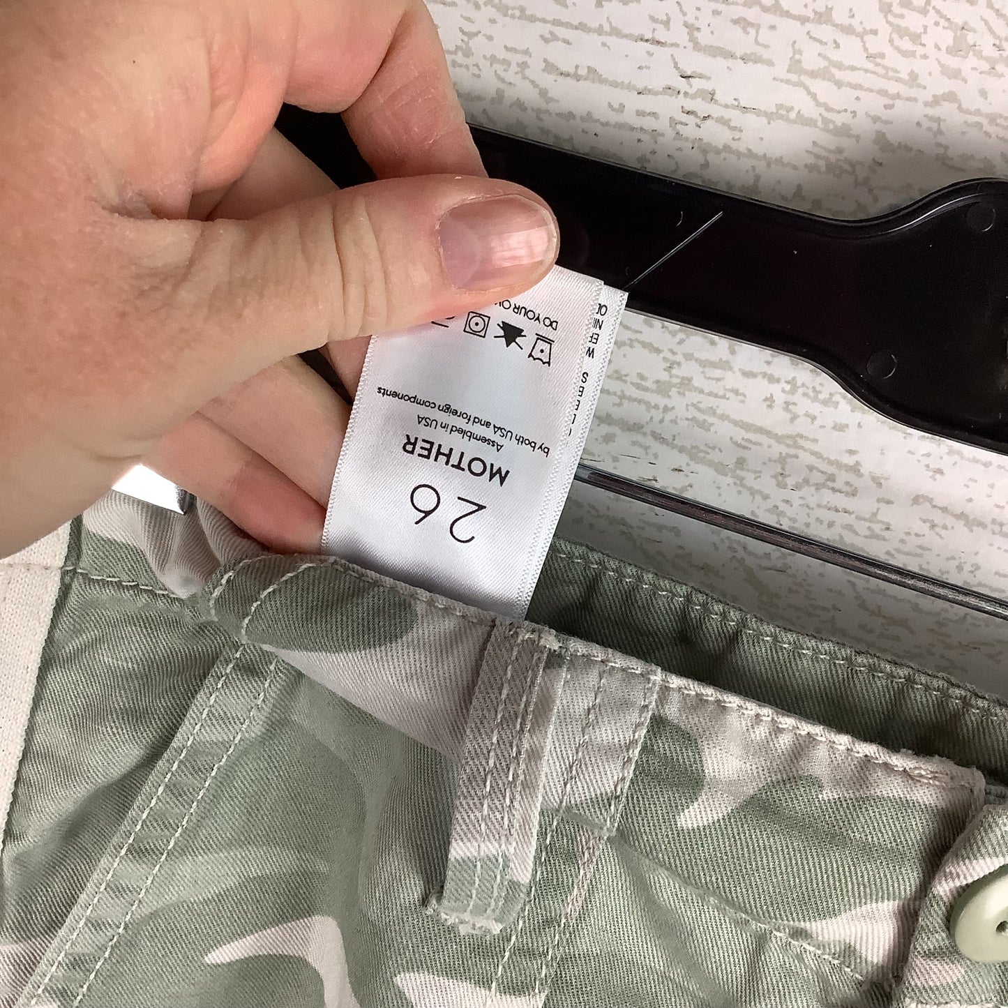 Pants Cargo & Utility By Mother In Camouflage Print, Size: 2 (26)