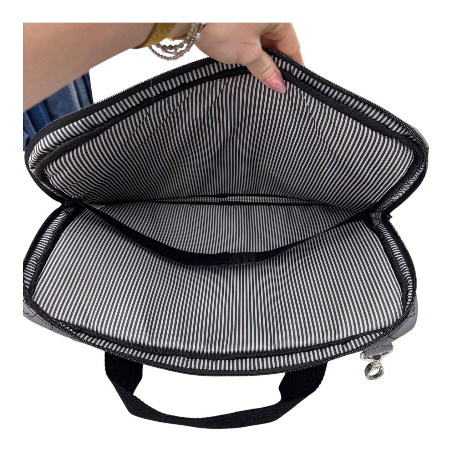 Laptop Sleeve By Thirty One In Grey, Size:Medium