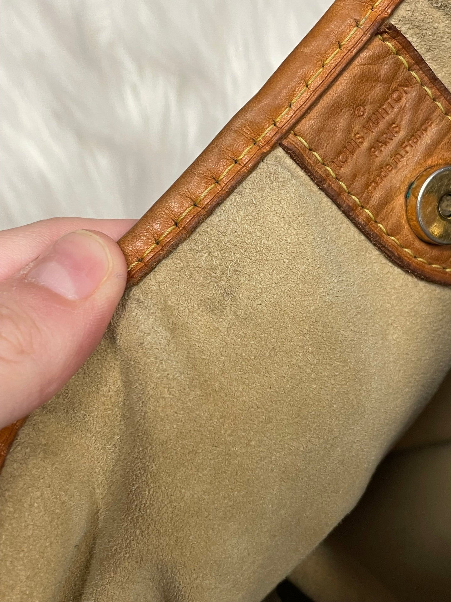 Handbag Luxury Designer By Louis Vuitton, Size: Large