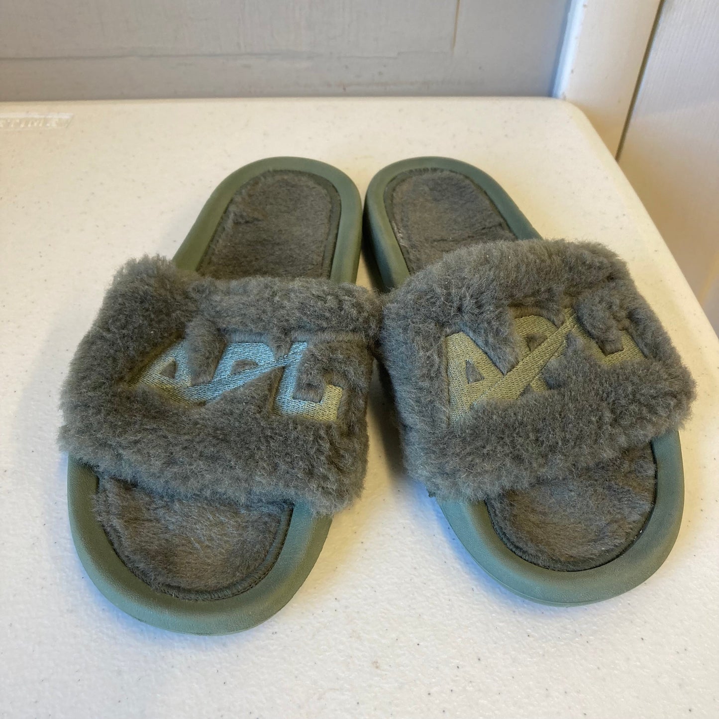Sandals Designer By Apl In Green, Size:8