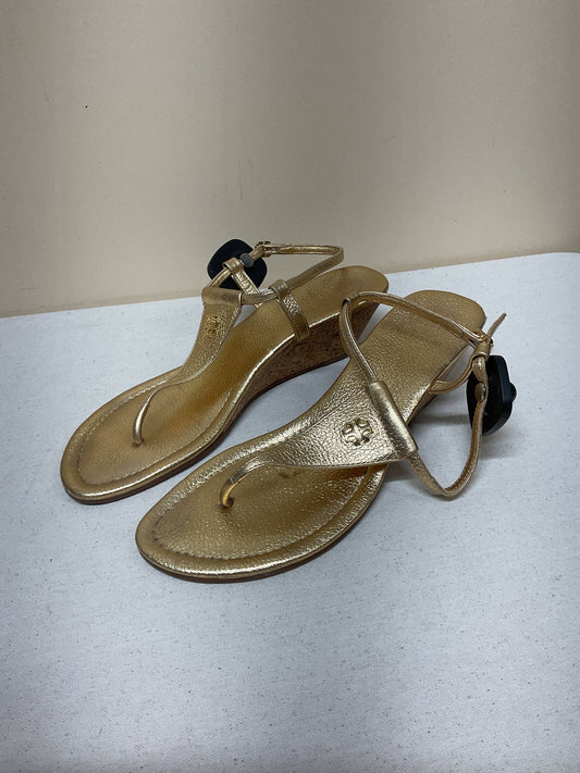 Sandals Designer By Tory Burch In Gold, Size:10