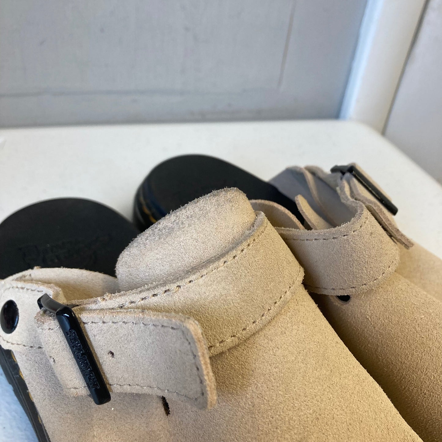 Shoes Flats By Dr Martens In Taupe, Size:12