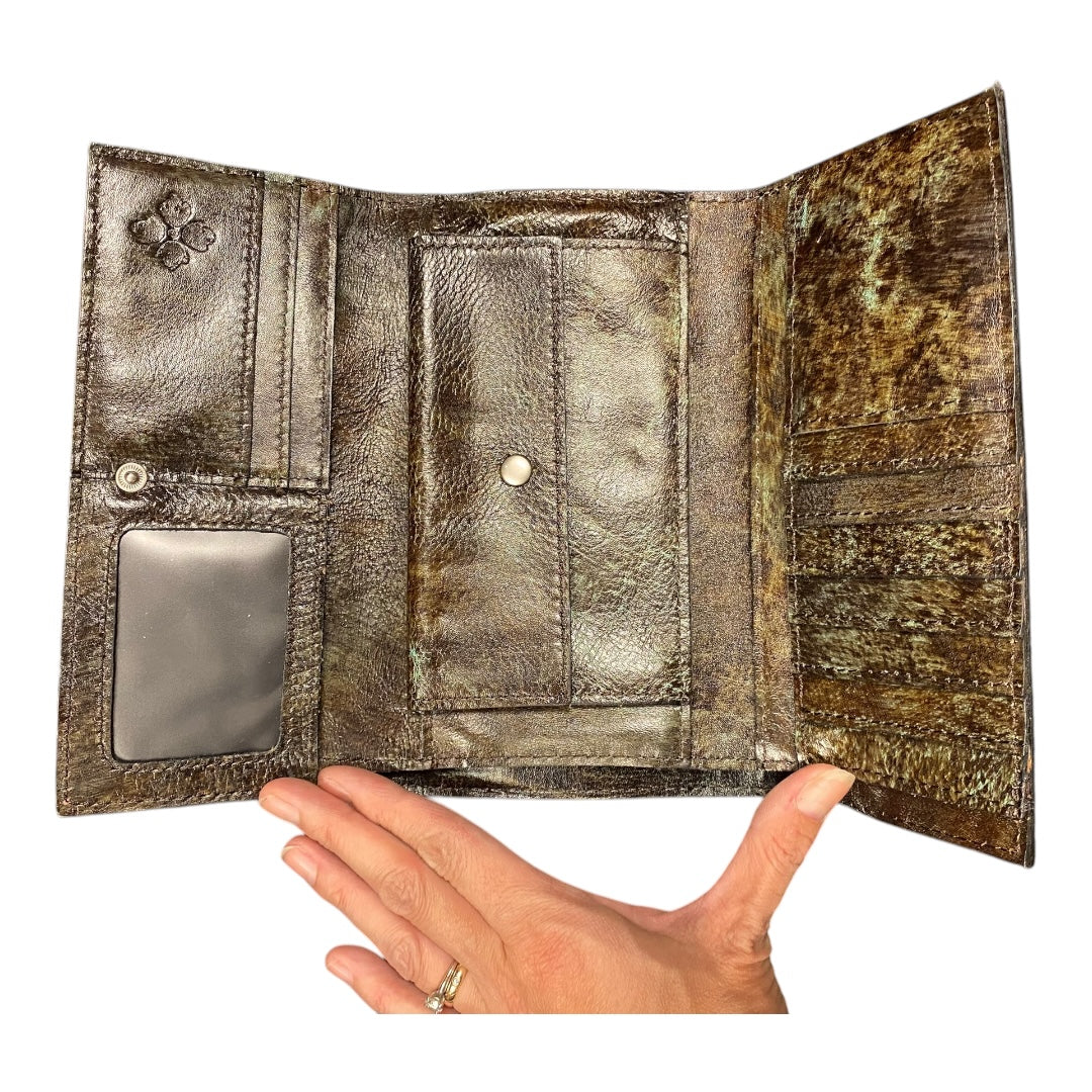 Wallet Designer By Patricia Nash In Multi, Size:Medium