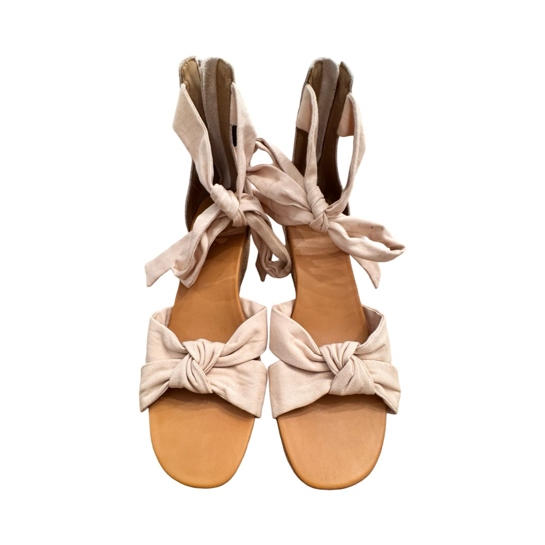 Sandals Designer By Ugg In Beige, Size:11