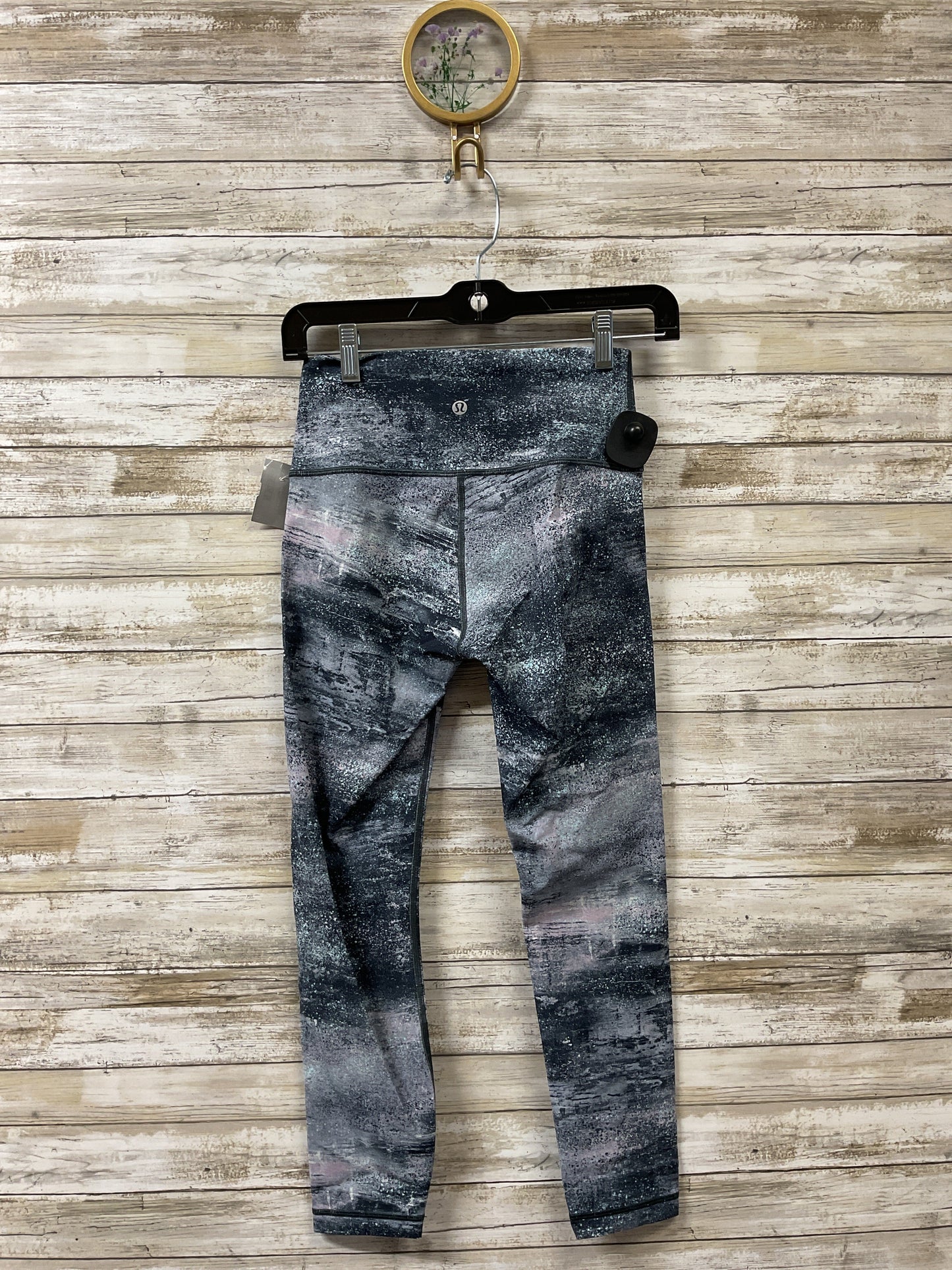 Athletic Leggings By Lululemon In Grey, Size:4