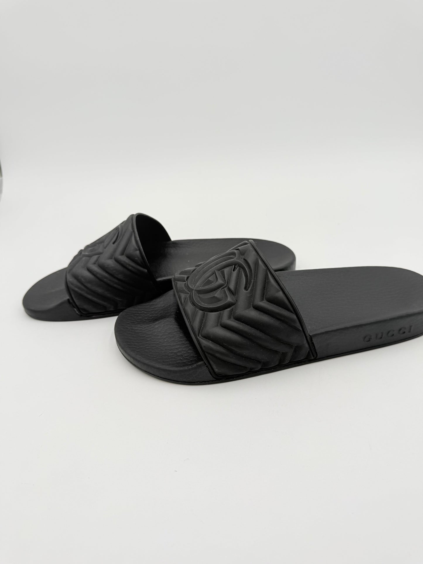 Sandals Luxury Designer By Gucci In Black, Size:8.5