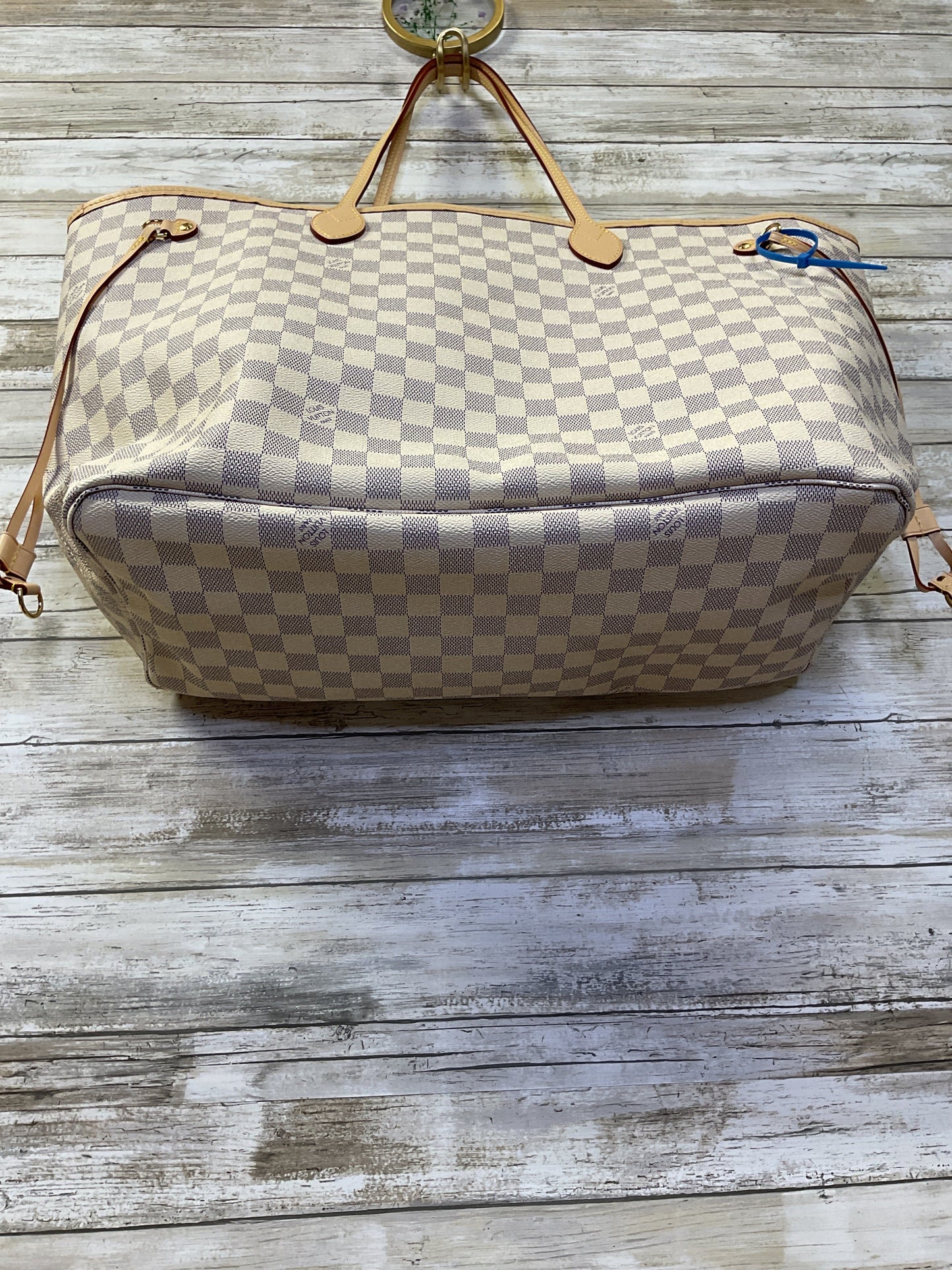 Handbag Luxury Designer By Louis Vuitton In Grey & White, Size:Large