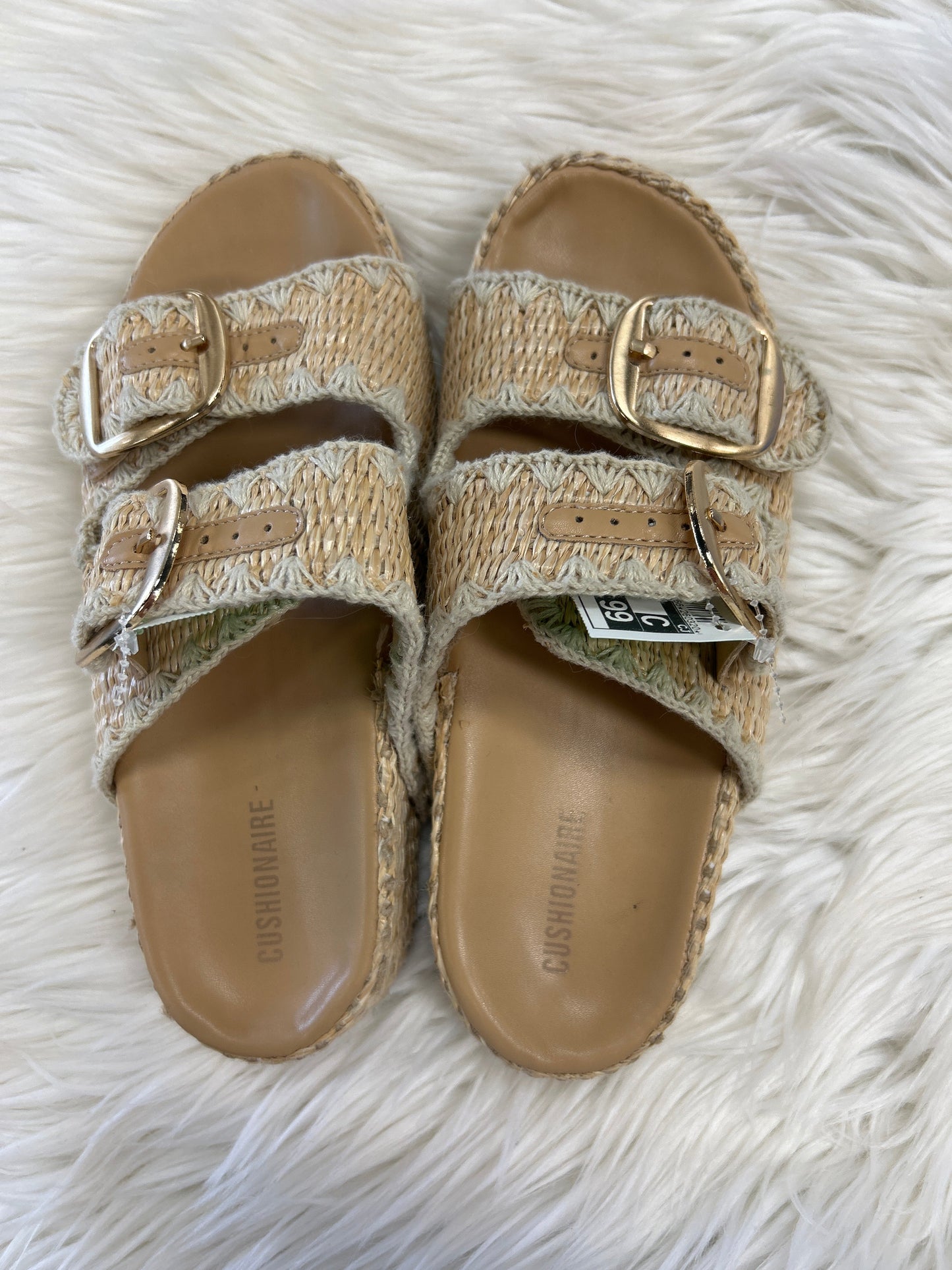 Sandals Flats By Cushionaire In Cream, Size:6