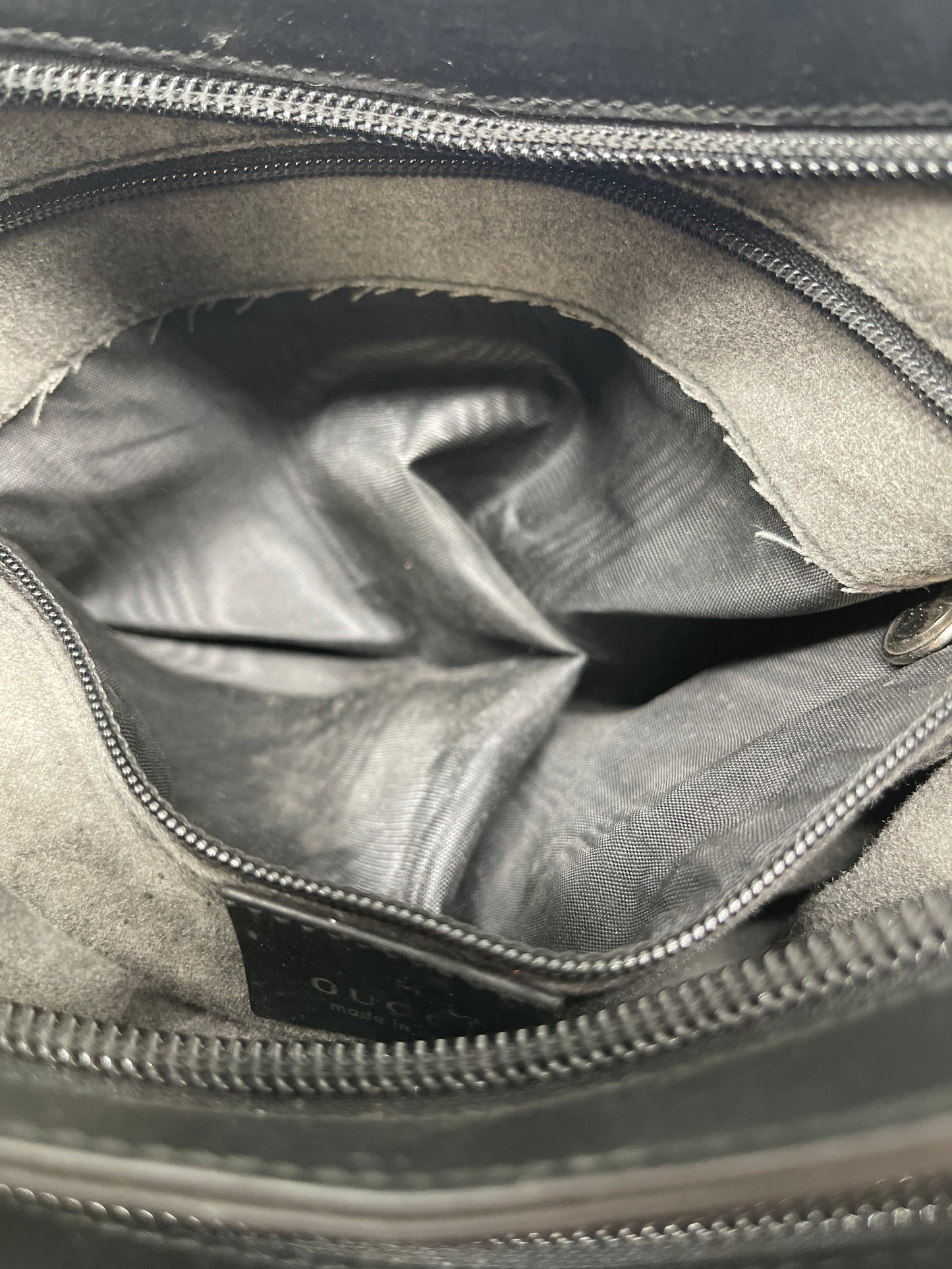 Handbag Luxury Designer By Gucci, Size: Medium